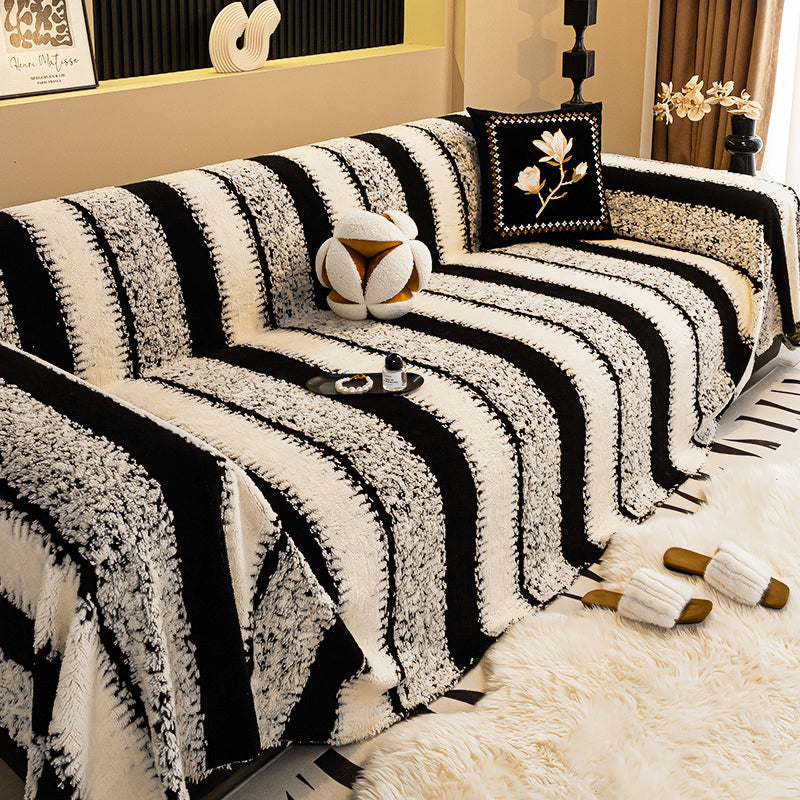 ✨Soft, non-slip plush sofa cover